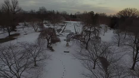 Amazing-Flying-Shot-of-Fairmount-Park-in-Philadelphia,-PA---Drone-Footage