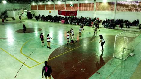 Penalty-Foul-Situation-In-Teenagers-Handball-Match,-Paraguay