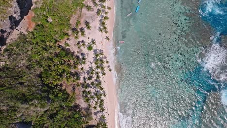 Overhead-View-Of-A-Paradisiac-Beach-In-Samana-Peninsula,-Playa-Fronton-In-The-Dominican-Republic