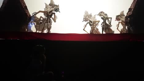 Wayang-Kulit-Indonesien,-Außergewöhnliche-Marionetten-Schattenspieltradition-Java-Und-Bali
