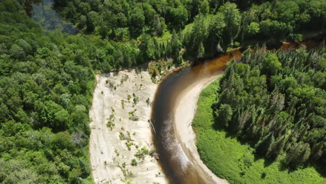Drone-view-of-the-meandering-Big-East-River-at-Arrowhead-Provincial-Park,-Ontario,-Canada