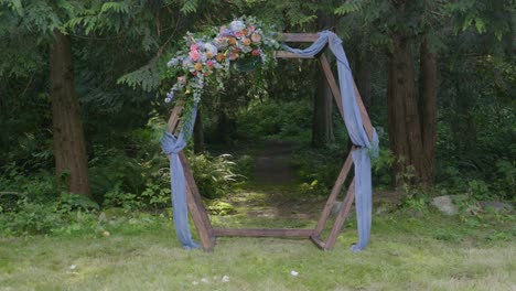 Wedding-decoration-in-a-beautiful-estate