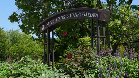 Schild-Des-United-State-Botanic-Garden-Im-Smithsonian-In-Washington,-D.C