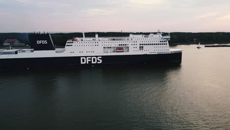 Cinematic-Arial-Drone-shot-of-DFDS-Ferry-sailing-towards-the-sea