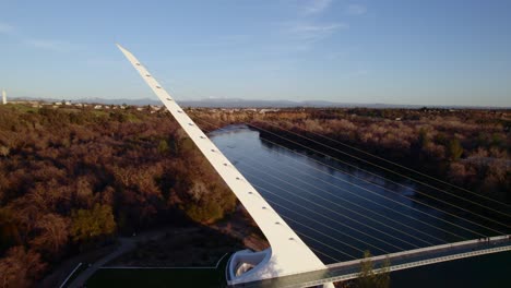Unique-pedestrian-suspension-bridge,-civic-architecture-in-Redding,-California