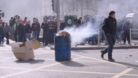 Agricultores-Flamencos-Que-Protestan-Contra-La-Reducción-Forzada-Del-Ganado-Y-Las-Medidas-Para-Reducir-Las-Emisiones-De-Nitrógeno-Co2---Bruselas,-Bélgica