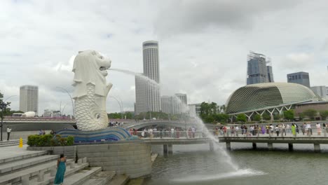 Merlion-Singapur-Brunnen-Symbol-Marina-Bay-Zeitlupe