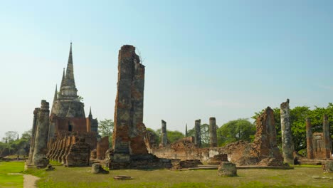 Ayutthaya-historical-park---temple