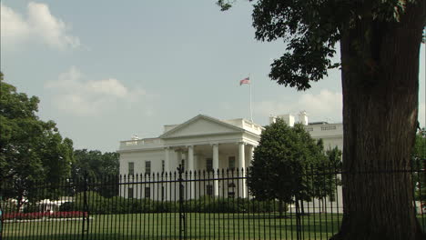 Acérquese-A-La-Casa-Blanca-Desde-La-Puerta-Exterior,-Washington-D