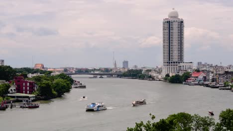 Chaophraya-River-is-filled-with-history-and-culture