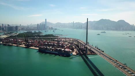 Vista-Aérea-De-La-Terminal-De-Contenedores-En-Hong-Kong