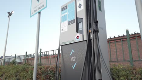 Automobile-electric-vehicle-green-energy-charging-outlet-jib-down