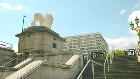 Lockdown-in-London,-sunlight-lens-flare-in-front-of-St-Thomas'-Hospital-empty-streets,-during-the-Coronavirus-pandemic-2020