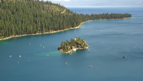 Aerial-view-of-the-shores-of-Lake-Tahoe,-California,-United-States