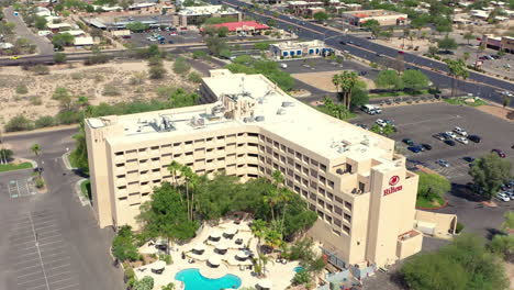 Außenpool-Im-Hilton-Tucson-East-Hotel-In-Tucson,-Arizona-Während-Einer-Pandemie