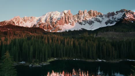 Mountain-range-is-reflecting-in-lake-during-sunset