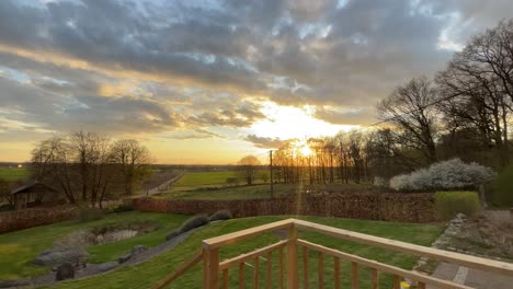 Beautiful-vista-sunset-on-the-green-field