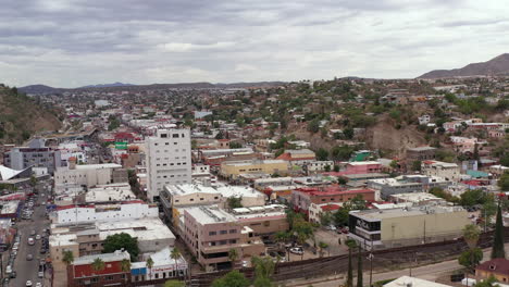 Nogales,-US-Mexiko-Grenzzaun,-Der-Beide-Länder-Trennt