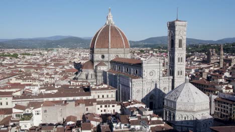 Tageslicht-Luftaufnahme-Der-Majestätischen-Kathedrale-Von-Florenz,-Toskana,-Italien