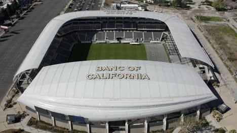 Logotipo-Del-Banco-De-California-Y-Palabras-Y-Texto-En-El-Estadio-De-Los-ángeles