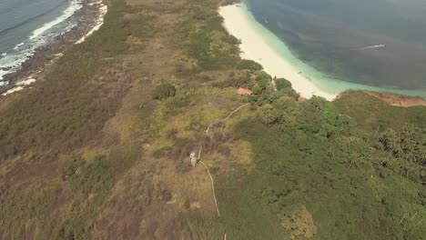 Aerial-Tilt-Reveal-shot-of-Iguana-Island,-Republic-of-Panama