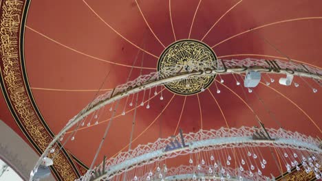 Interior-of-modern-Sakirin-Mosque-in-Uskudar-district-of-Istanbul,-Turkey