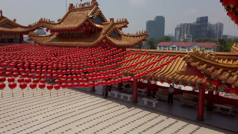 Hundreds-of-Chinese-paper-lanterns-hanging-in-the-courtyard-of-Thean-Hou-Temple,-Kuala-Lumpur,-Malaysia