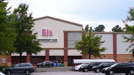 BJ-Department-Store-Front-Entry