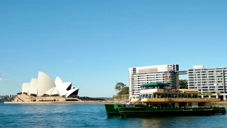 Vista-Circular-De-La-Terminal-De-Ferry,-Lugares-Emblemáticos-De-Sydney-En-Syndey