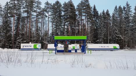 Neste-Gas-station-for-heavy-transportation-vehicles,-static-long-shot
