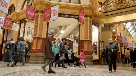 Block-Arcade-Melbourne,-Juli-2019-Historisches-Einkaufspassagengebäude-In-Melbourne---Beliebte-Touristenattraktion-In-Melbourne