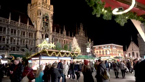 Timelapse-of-downtown-Munich-Marienplatz-during-winter-season