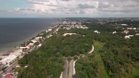 Landing-in-Campeche-in-fron-of-the-pirate-Fuerte