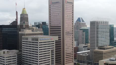 Aerial-dolly-shot-of-downtown-skyscrapers-in-Baltimore-Maryland,-USA