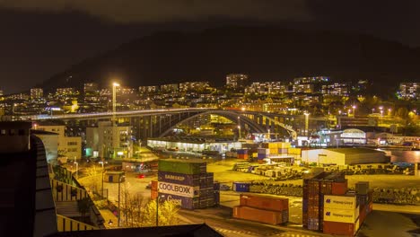 Night-time-lapse-view-of-the-Puddefjord-Bridge-in-Bergen,-Norway