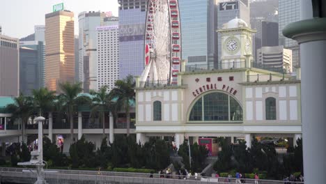 Rueda-De-La-Fortuna-En-El-Muelle-Central-Del-Centro-De-Hong-Kong,-China