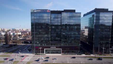 Alchemia-Argon-and-Neon-Glass-Business-Centers-in-Gdansk-Przymorze-District---Aerial-Dolly-Right