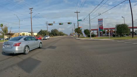 Punto-De-Vista-Mientras-Conduce-Por-La-Carretera-Del-Norte-De-Alamo-En-Alamo-Tx