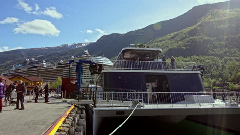 The-ferry-and-cruise-ship-terminal-port-in-Flam,-Norway---time-lapse