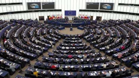 Timelapse-De-La-Sala-Plenaria-En-El-Parlamento-Europeo-En-Estrasburgo,-Francia
