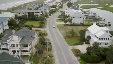 Aerial-tracking-along-road-Wrightsville-Beach-properties