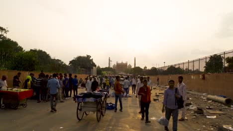 Die-Lebendige-Atmosphäre-Der-Märkte-In-Delhi-Macht-Das-Einkaufen-Zum-Vergnügen