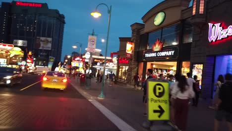 Timelapse-Nocturno-De-Famosas-Atracciones-Canadienses