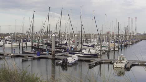 Harbour-with-luxury-sail-boats-close-to-the-sea-in-Ijmuiden,-Holland