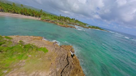 Fpv-Drone-Cinematic-Playa-Los-Coquitos,-Maria-Trinidad-Sanchez,-Dominican
