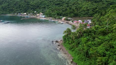 Aerial-shot-of-beautiful-beach-on-Catanduanes-island,-Philippines
