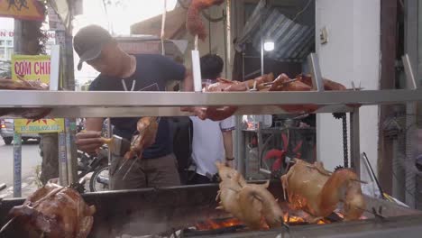 Ein-Streetfood-Wagen-In-Ho-Chi-Minh-Stadt,-Saigon,-Vietnam