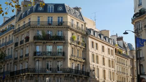 November-2019,-Paris,-Frankreich:-Wunderschöne-Gebäude-Im-Stadtzentrum-Von-Paris