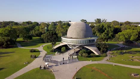 Luftaufnahme-Des-Galileo-Galilei-Planetariums-Im-Stadtteil-Palermo