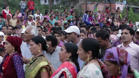 Indische-Menge-Beim-Indischen-Religiösen-Fest---Fair